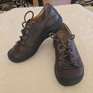 Keen Tan Leather Footwear